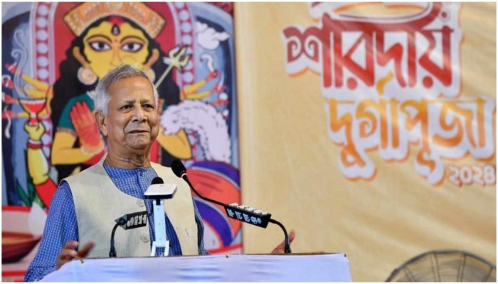 ঢাকেশ্বরী মন্দির পরিদর্শন প্রধান উপদেষ্টার
