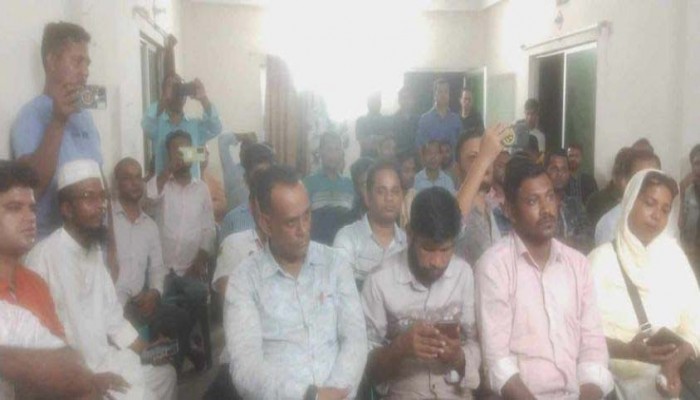 বাকেরগঞ্জে সাংবাদিকদের সাথে নবাগত ওসির মতবিনিময়