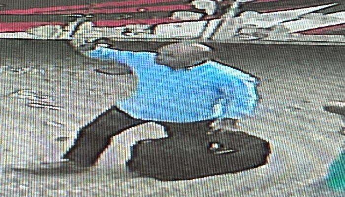 কিশোরগঞ্জ গাইটাল বাসস্ট্যান্ড হতে এক তথ্য কর্মকর্তার ব্যাগ চুরি❞