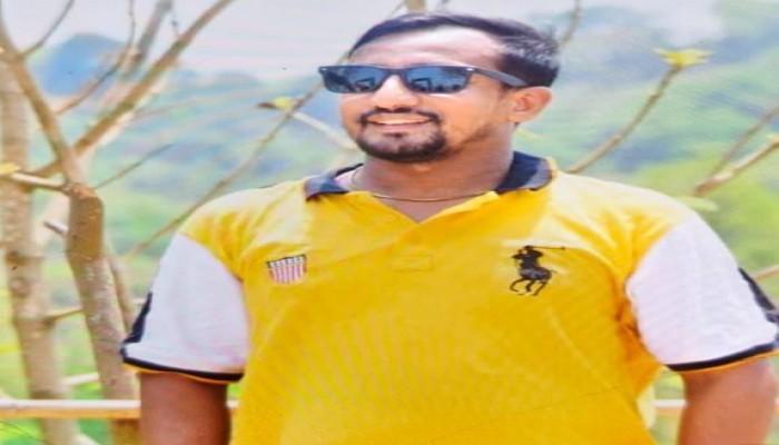 মোহাম্মদপুরে বিএনপির নাম ভাংগিয়ে বেপরোয়া কামরুলের নেতৃত্বে চলছে নীরব চাঁদাবাজি