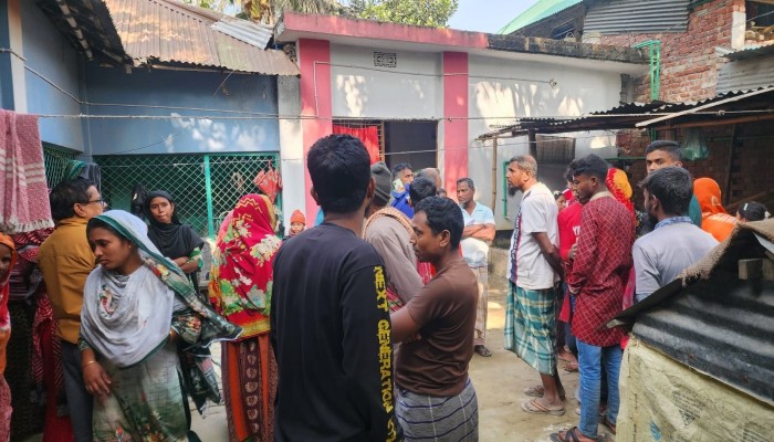 জয়পুরহাটে মুহূর্তের অসতর্কতায় প্রাণ গেল আড়াই বছরের শিশুর