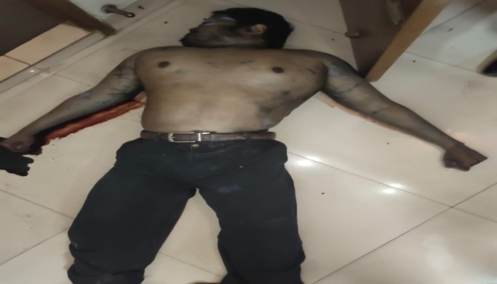 রাজধানীর ইন্দিরা রোডে ফ্ল্যাট থেকে শিক্ষার্থীর মরদেহ উদ্ধার।