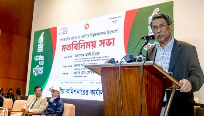 জাতীয় নির্বাচনে সরকার নিরপেক্ষ হলেও গণভোটে হ্যাঁ-এর পক্ষে