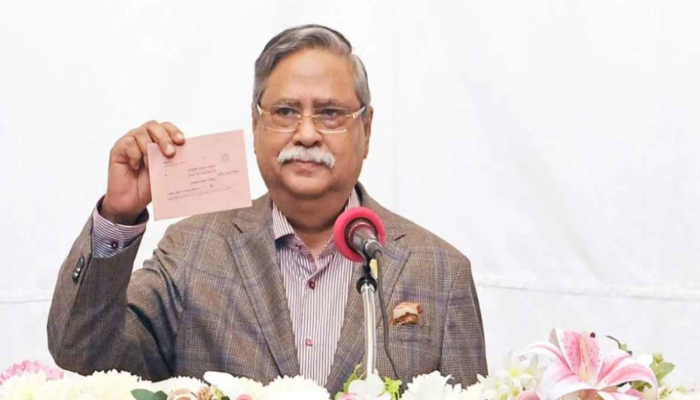 ​পোস্টাল ব্যালটে ভোট দিবেন রাষ্ট্রপতি