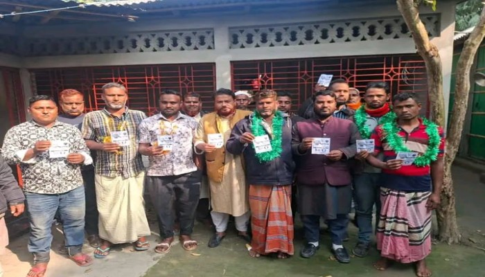 ​নীলফামারীতে কর্মীদের নিয়ে  বিএনপির সভাপতি- সেক্রেটারির জামায়াতে যোগদান