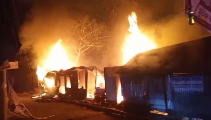 ​ব্রাহ্মণবাড়িয়ায় বিএনপি কার্যালয়ে অগ্নিসংযোগ