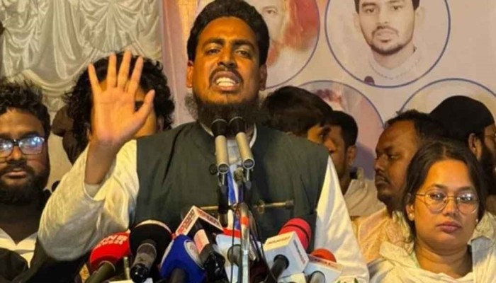 ​নারীদেরকে হামলা করলে গাছে ঝুলিয়ে দেব: আখতার হোসেন