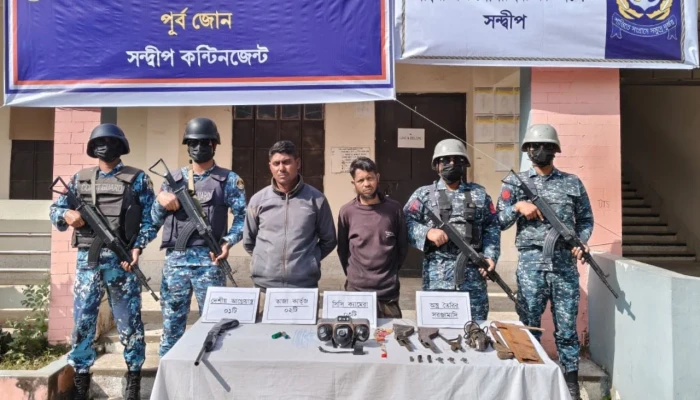 ​বিএনপি নেতার ব্রিকফিল্ডে অস্ত্রের কারখানা, ম্যানেজারসহ আটক ২