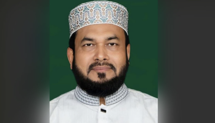 ভোটারকে ঘর নির্মাণ করে দেওয়ার আশ্বাস, জামায়াত প্রার্থীকে সতর্কবার্তা ইসির