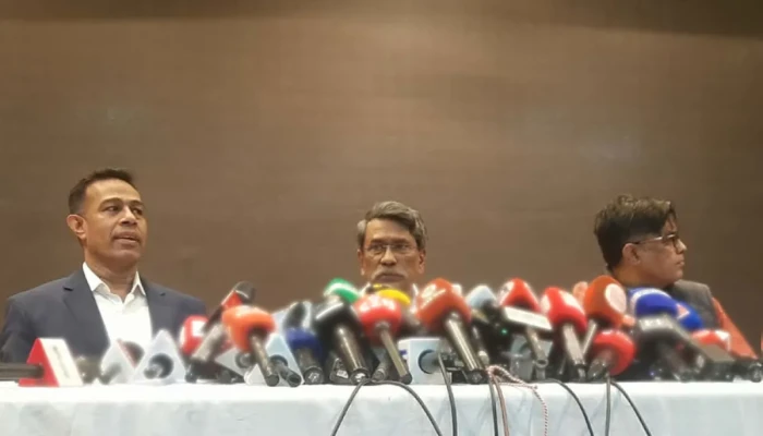 গণভোটের রায়ে স্পষ্ট দেশের মানুষ পুরনো ব্যবস্থায় ফিরতে চায় না: আলী রীয়াজ