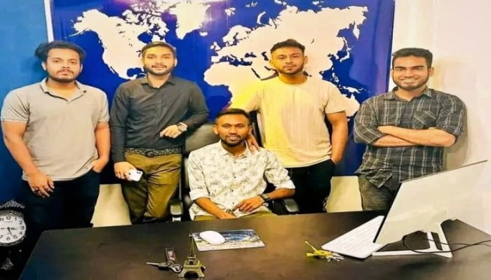 ৮০ লাখ টাকা আত্মসাৎ অভিযোগে ট্রাভেলস সলিউশন এর মালিকসহ ৯ জনের বিরুদ্ধে মামলা