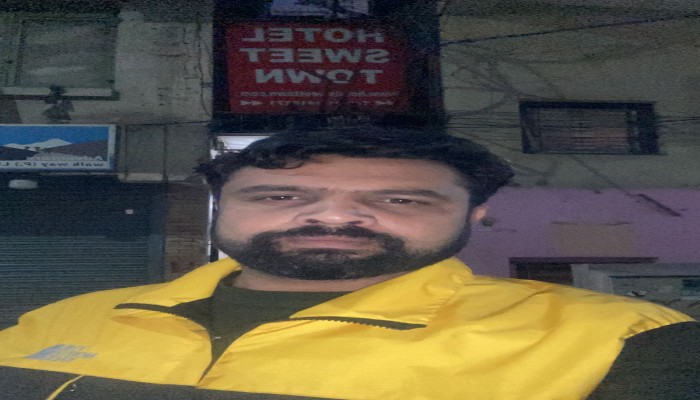 বিদেশে নেয়ার কথা বলে প্রতারণা