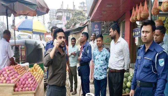 ​ধনবাড়ীর "কেন্দুয়াতে ভ্রাম্যমান আদালতে জরিমানা আদায়"...