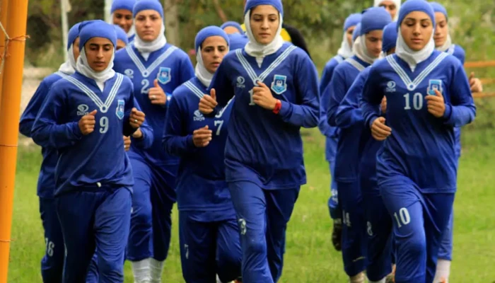 যুদ্ধের মধ্যেই কাল মাঠে নামছে ইরানের মেয়েরা