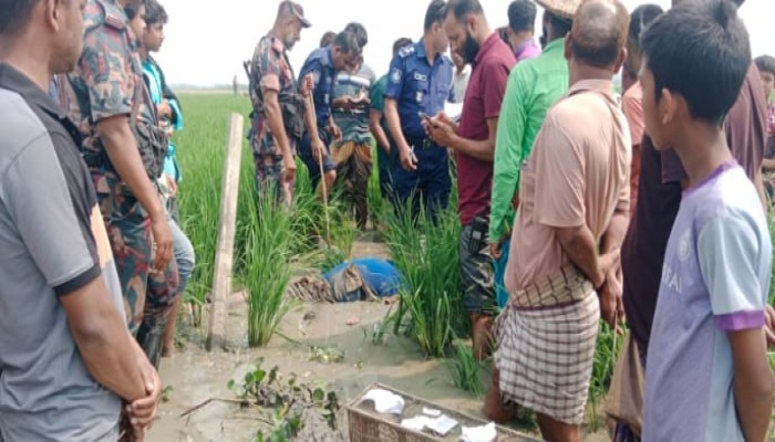 মেহেরপুরের মুজিবনগরের সীমান্ত মাঠ থেকে অজ্ঞাত  এক মরদেহ উদ্ধার।