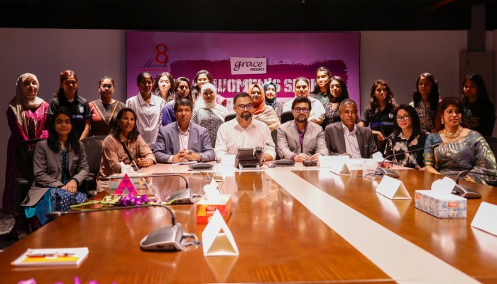 ​৫ নারী ক্রীড়াবিদকে ডেইলি সানের সম্মাননা প্রদান