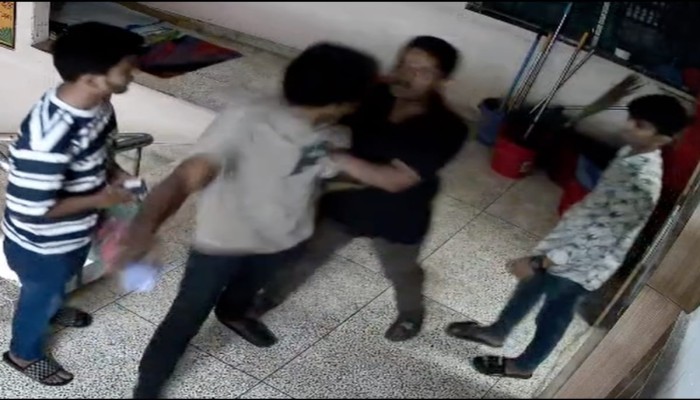 মগবাজারে সংবাদকর্মীর ওপর দুর্বৃত্তদের হামলা