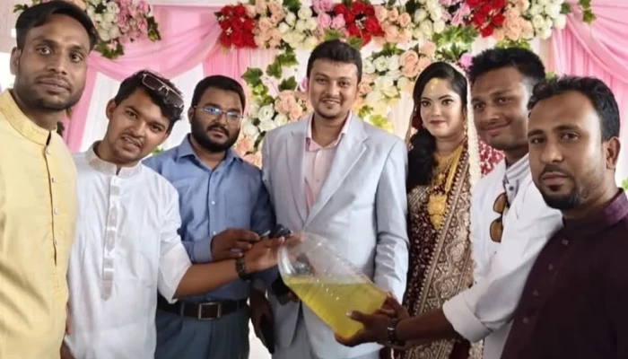 ​গণঅধিকার নেতার বিয়েতে ডিজেল উপহার