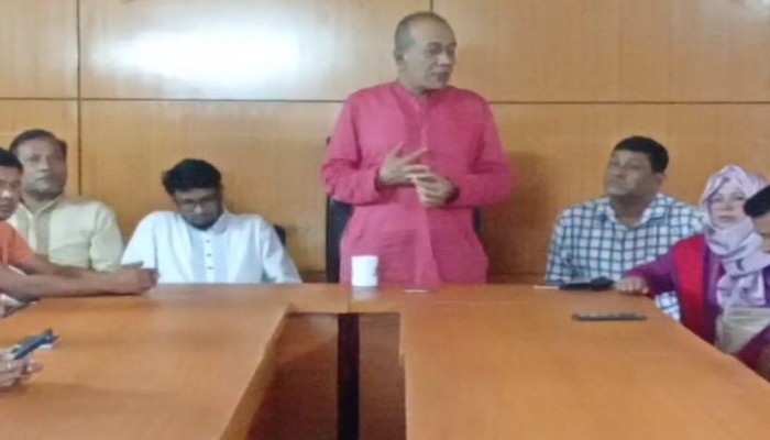 দেশের স্বাধীনতা ও সার্বভৌমত্ব রক্ষায় জিয়াউর রহমান, খালেদা জিয়া ও তারেক রহমান ধারাবাহিকভাবেকাজ করে যাচ্ছেন-