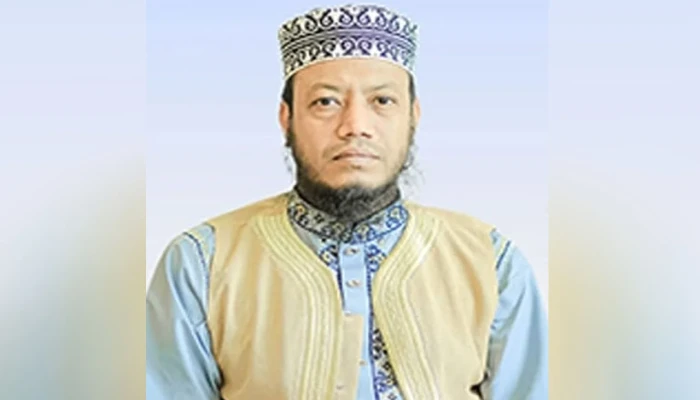 মুফতি আমির হামজার বিরুদ্ধে ১০০ কোটি টাকার মানহানি মামলা