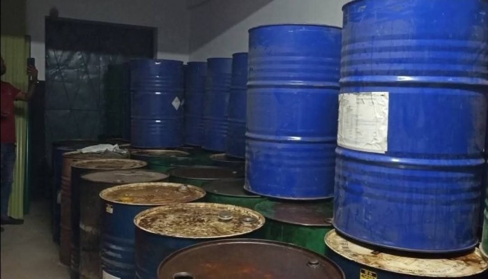 ​মেহেরপুরে সীমান্তবর্তী এলাকা থেকে ৫হাজার ৩৭৫লিটার জব্দ, আটক -১