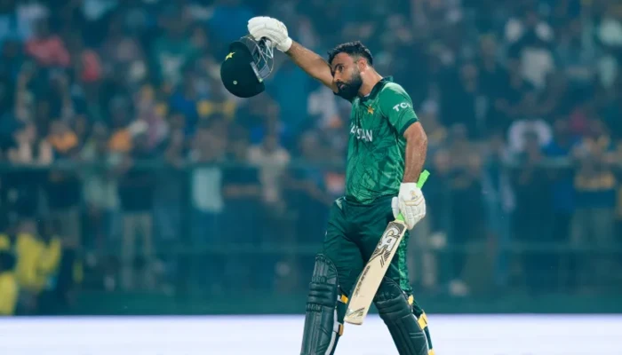 বড় শাস্তি পেলেন পাকিস্তানি ব্যাটার