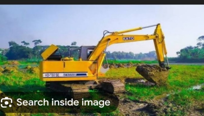 অবৈধ মাটি কাটায় প্রশাসনের হস্তক্ষেপ,  ভেকু জব্দ, ৫০ হাজার টাকা জরিমানা — পালাল ভাটার মালিক**