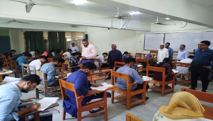 সুষ্ঠু ও শান্তিপূর্ণ পরিবেশে পবিপ্রবিতে গুচ্ছ এ ইউনিটের ভর্তি পরীক্ষা অনুষ্ঠিত