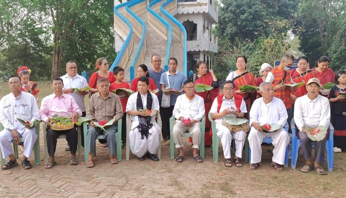 ফুল বিজুর মধ্য দিয়ে রাঙামাটিতে বর্ণিল বর্ষবরণ উৎসবের সূচনা