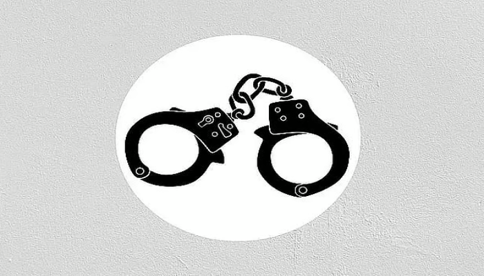 নেত্রকোনায় দাম্পত্য কলহের জেরে স্ত্রীর হাত-পায়ের রগ কর্তন, স্বামী আটক