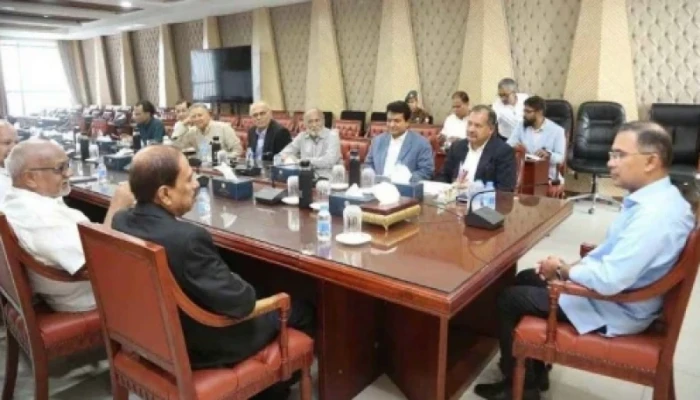 ​গণমাধ্যমের স্বাধীনতায় হস্তক্ষেপ না করার আশ্বাস প্রধানমন্ত্রীর