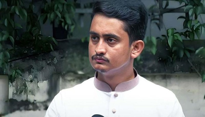 সাবেক সিইসির গলায় জুতার মালা পরা ছবিটা বেডরুমে টাঙিয়ে রাখুন: