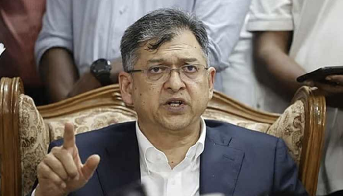 ​জ্বালানি অবৈধ মজুদ ও পাচারের বিরুদ্ধে কঠোর ব্যবস্থা নিচ্ছে আইনশৃঙ্খলা বাহিনী: