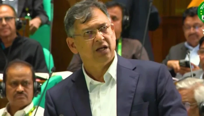 ​মাদক ও জুয়া নির্মূলে শিগগিরই বিশেষ অভিযান: স্বরাষ্ট্রমন্ত্রী