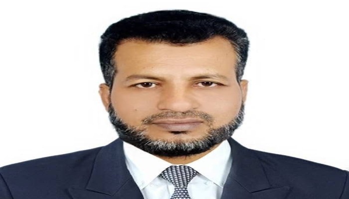 শরীয়তপুরের কাজীরহাট এলাকায় স্থানীয় বিএনপি নেতা মাস্টার মোস্তফা কাজীর