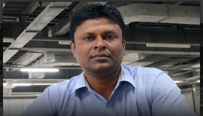 নোটিশ দিয়ে ভয়, পরে ‘ম্যানেজ’ করার প্রস্তাব! রাজউক কর্মকর্তাকে ঘিরে বি’স্ফোরক অ’ভিযোগ