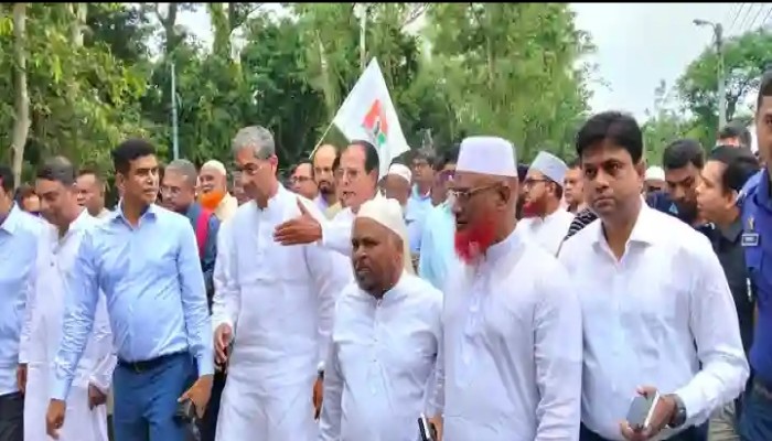 তিস্তা পরিদর্শনে তিন মন্ত্রী সাথে ছিলেন এমপি আব্দুস সাত্তার