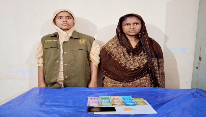ঠাকুরগাঁওয়ে ৫৫ পিস ইয়াবাসহ নারী মাদক কারবারি গ্রেপ্তার