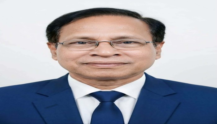 সৈয়দ সাজন আহমেদ রাজু:টাঙ্গাইলের ধনবাড়ী পূর্বমিয়া পাড়া নিবাসী মৃত আবুল কালাম আজাদের বড় পুত্র খন্দকার  মাজিদ হোসেন সবুজ।