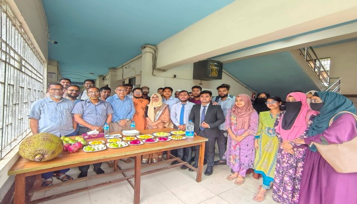 এইচআর ক্লাব পবিপ্রবির উদ্যোগে মৌসুমি ফল উৎসব অনুষ্ঠিত