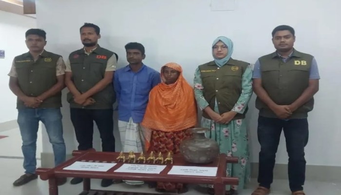 সোনার মূর্তি বিক্রির নামে প্রতারণা, ভাই-বোন গ্রেপ্তার