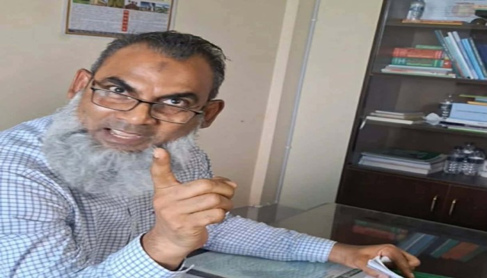 নওগাঁয় ৪০ হাজার মানুষ স্বাস্থ্যসেবা বঞ্চিত, অনুসন্ধানে তথ্য চাওয়ায় সাংবাদিককে মামলার হুমকি"