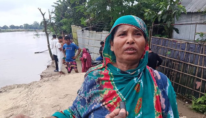 টানা বৃষ্টিতে ঠাকুরগাঁওয়ে নদীভাঙনে সর্বস্ব হারানোর শঙ্কায় দিন কাটছে নদীপাড়ের বাসিন্দাদের