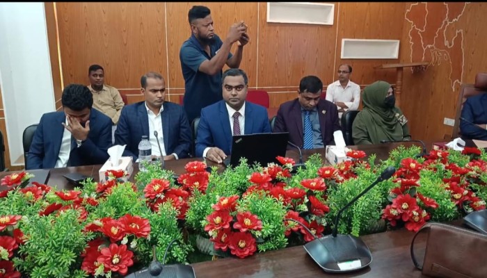 ঠাকুরগাঁও থেকে বাধ্যতামূলক মামলাপূর্ব মধ্যস্থতা কার্যক্রমের উদ্বোধন করলেন আইনমন্ত্রী