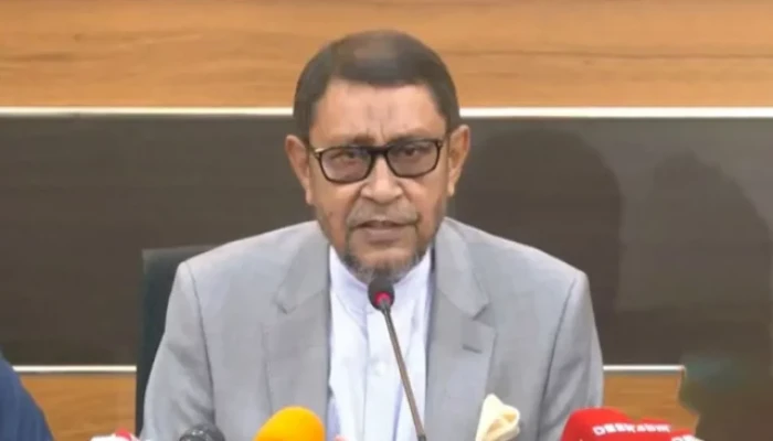 রোগ প্রতিরোধ ক্ষমতা না বাড়াতে পারলে জাতিকে বাঁচানো সম্ভব নয়: স্বাস্থ্যমন্ত্রী