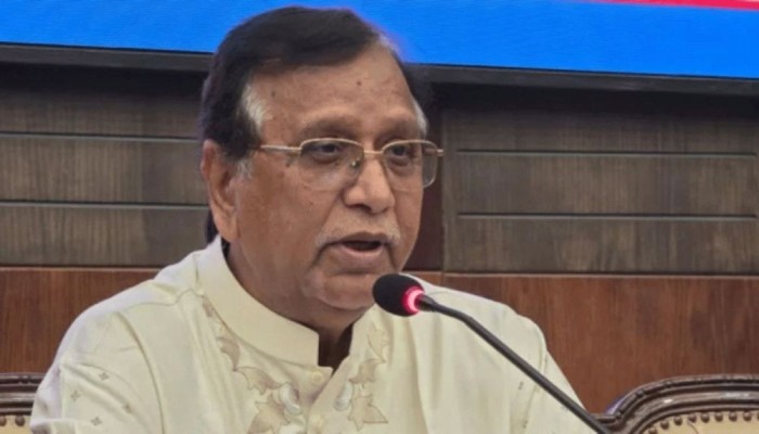 ​রেজিস্টার্ড হকার ছাড়া অন্য কেউ রাস্তায় বসতে পারবে না : ডিএসসিসি প্রশাসক
