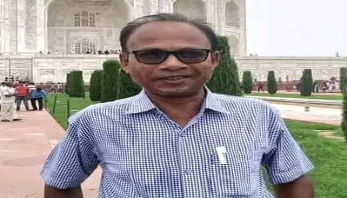 পুরাতন গড়েয়া বাজারে সরকারি জায়গায় দোকান নির্মাণের অভিযোগ, ফের কাজ শুরু