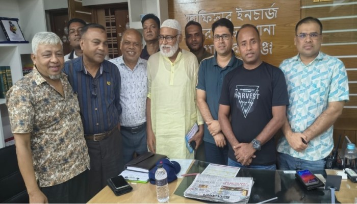 চাঁপাইনবাবগঞ্জে দুই শ্রমিক সংগঠনের বিরোধের মীমাংসা, চাঁদা ভাগাভাগির সিদ্ধান্ত