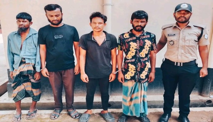 ঠাকুরগাঁওয়ে মাদকবিরোধী অভিযান, চারজন আটক