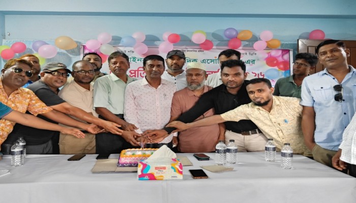 চাঁপাইনবাবগঞ্জে সাংবাদিক অ্যাসোসিয়েশনের ৬ষ্ঠ প্রতিষ্ঠা বার্ষিকী উদযাপন